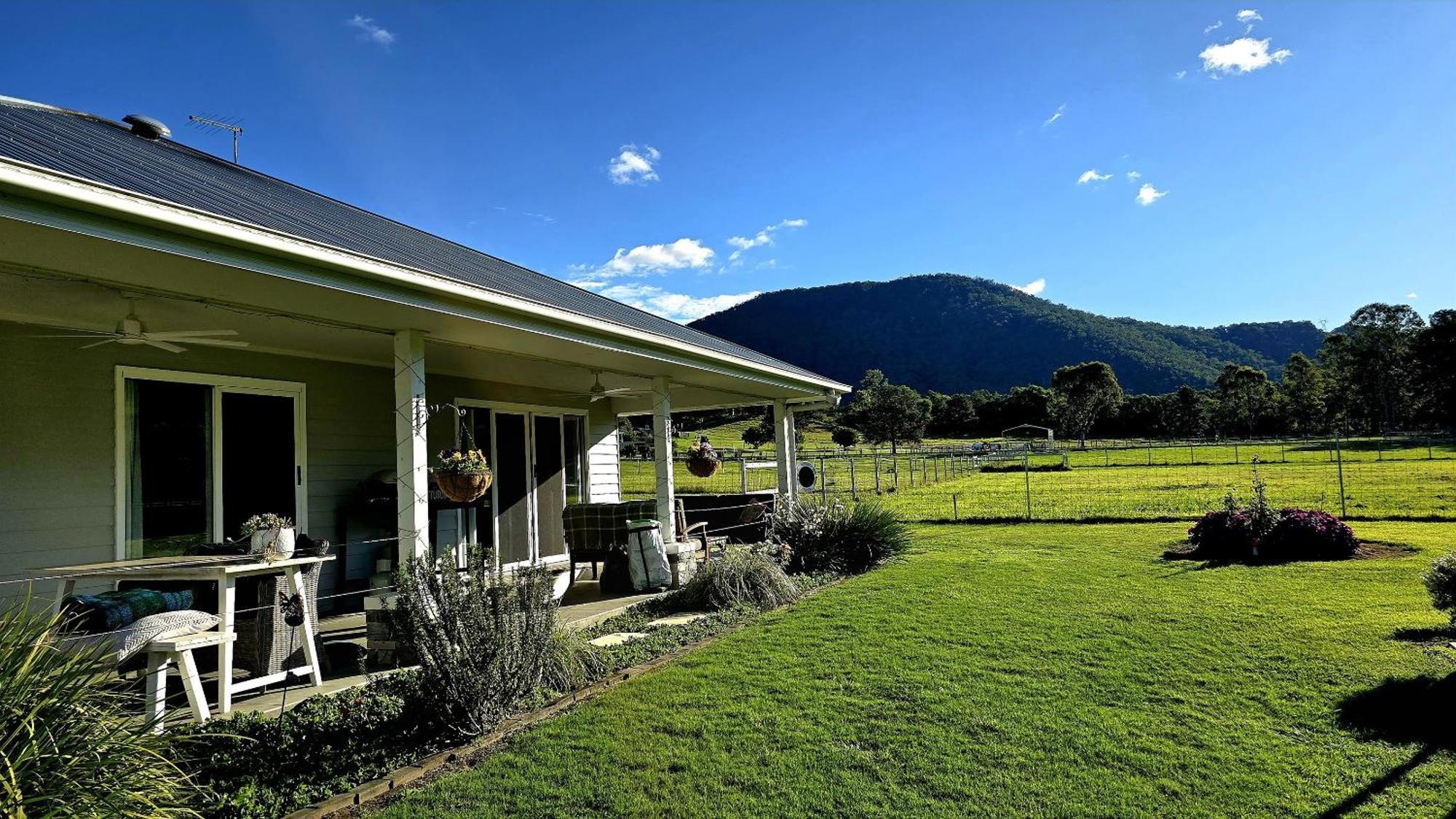 Farm stay Fig Tree Farm Highvale-farmstay Near Brisbane! Highvale